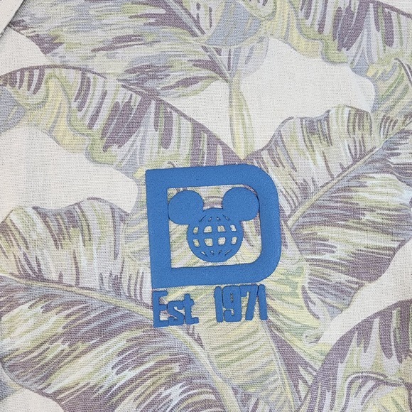 Disney Tropical Spirit Jersey Button Up - M - Picture 11 of 11